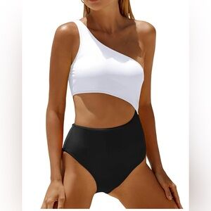 Yonque‎ Women's M One Piece Swimsuit One Shoulder Bathing Suit Tummy Control